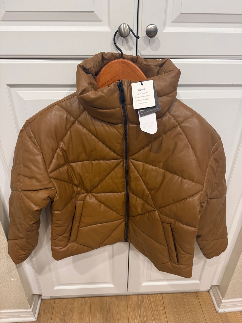 Women’s Quilted Puffer Jacket in Brown leather